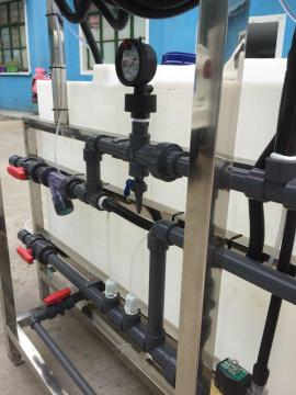 A型循環(huán)水加藥裝置  帶PH表