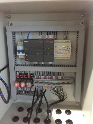 PLC循環(huán)水加藥裝置