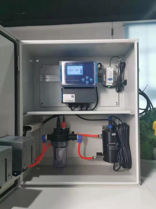 泳池五參數(shù)在線檢測儀 檢測參數(shù)： pH, ORP 余氯,濁度， 溫度